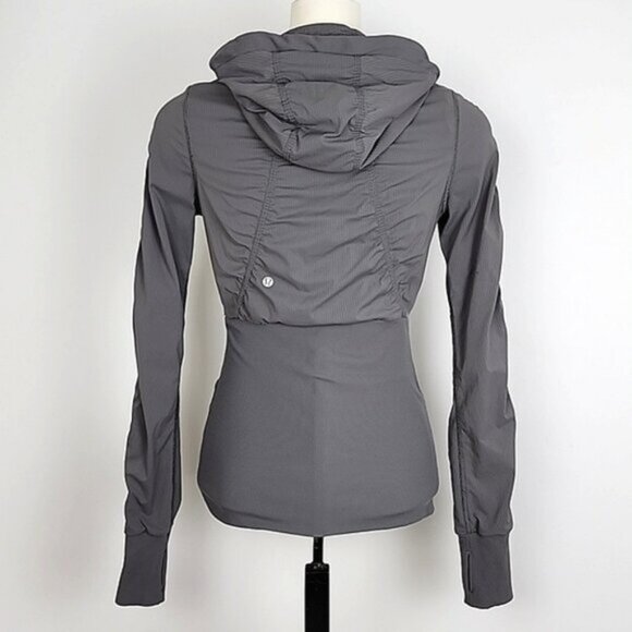 Lululemon Grey Dance Studio Reversible Jacket Hooded Stretch Thumbholes Size 6 - Picture 3 of 15